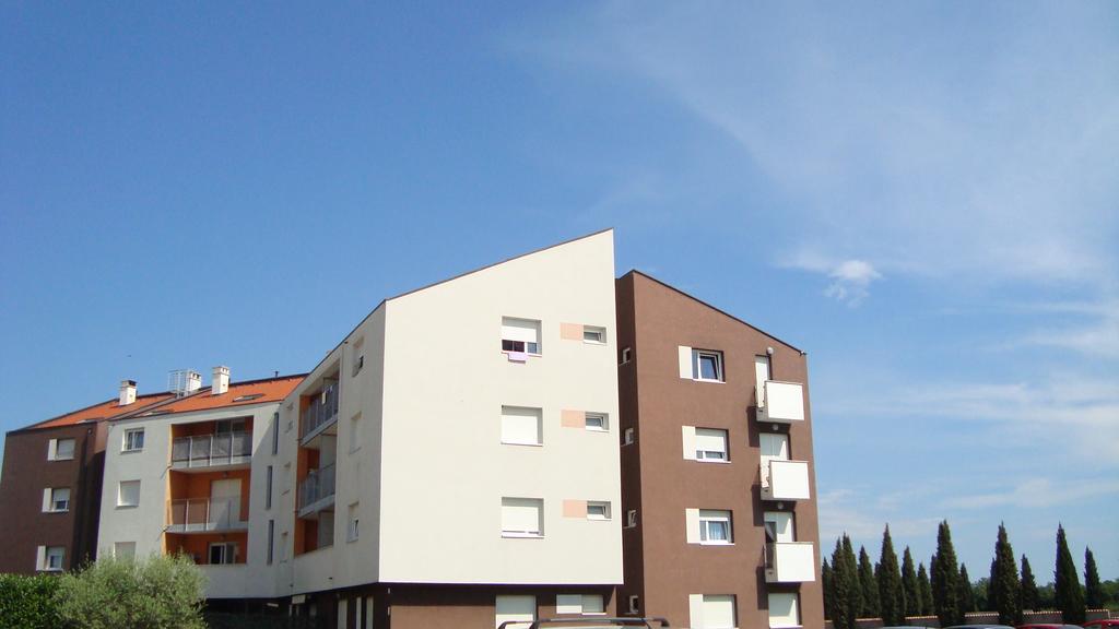 Apartment Lela Умаг Екстер'єр фото